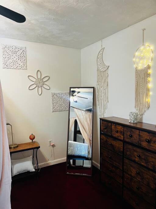 Welcome To Our Cozy Krib Appartement Buffalo